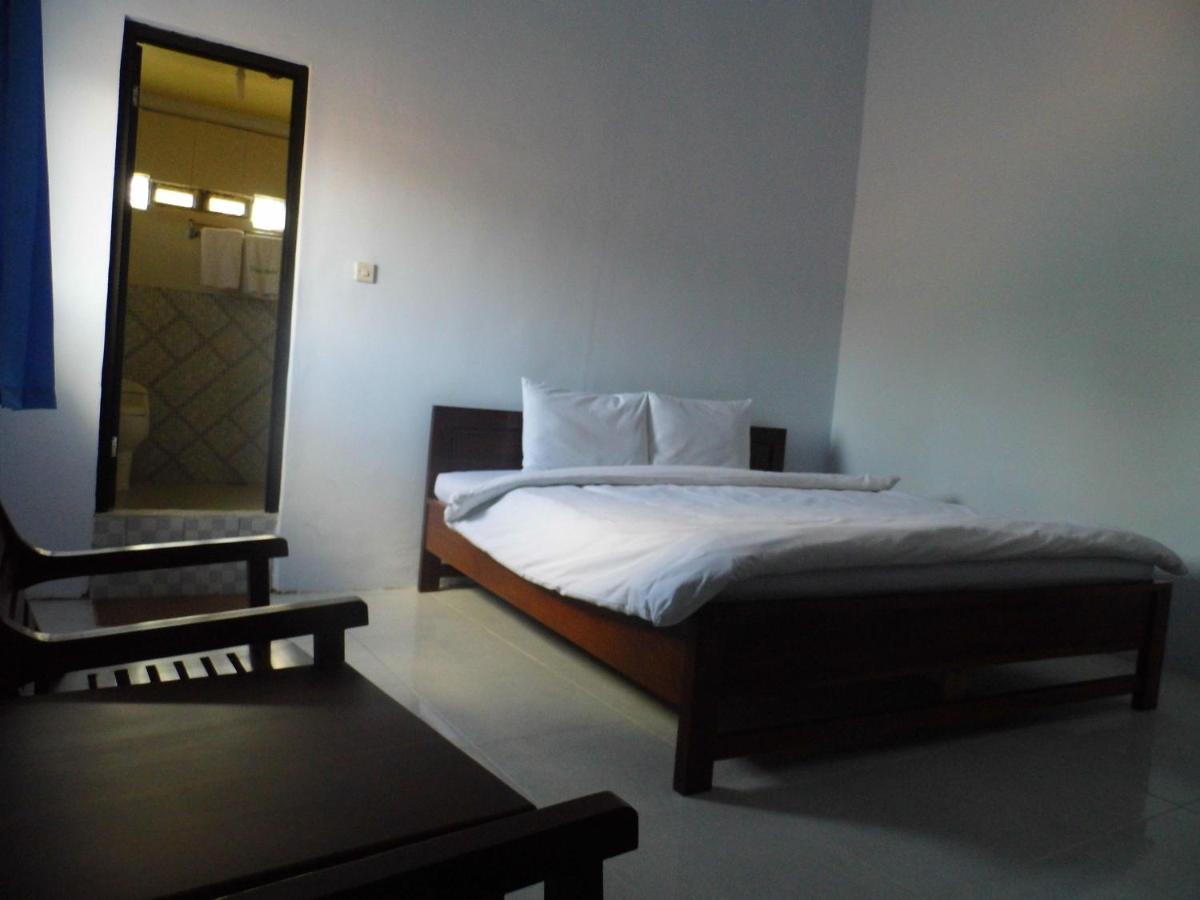 Hotel Ilhami Blitar Εξωτερικό φωτογραφία