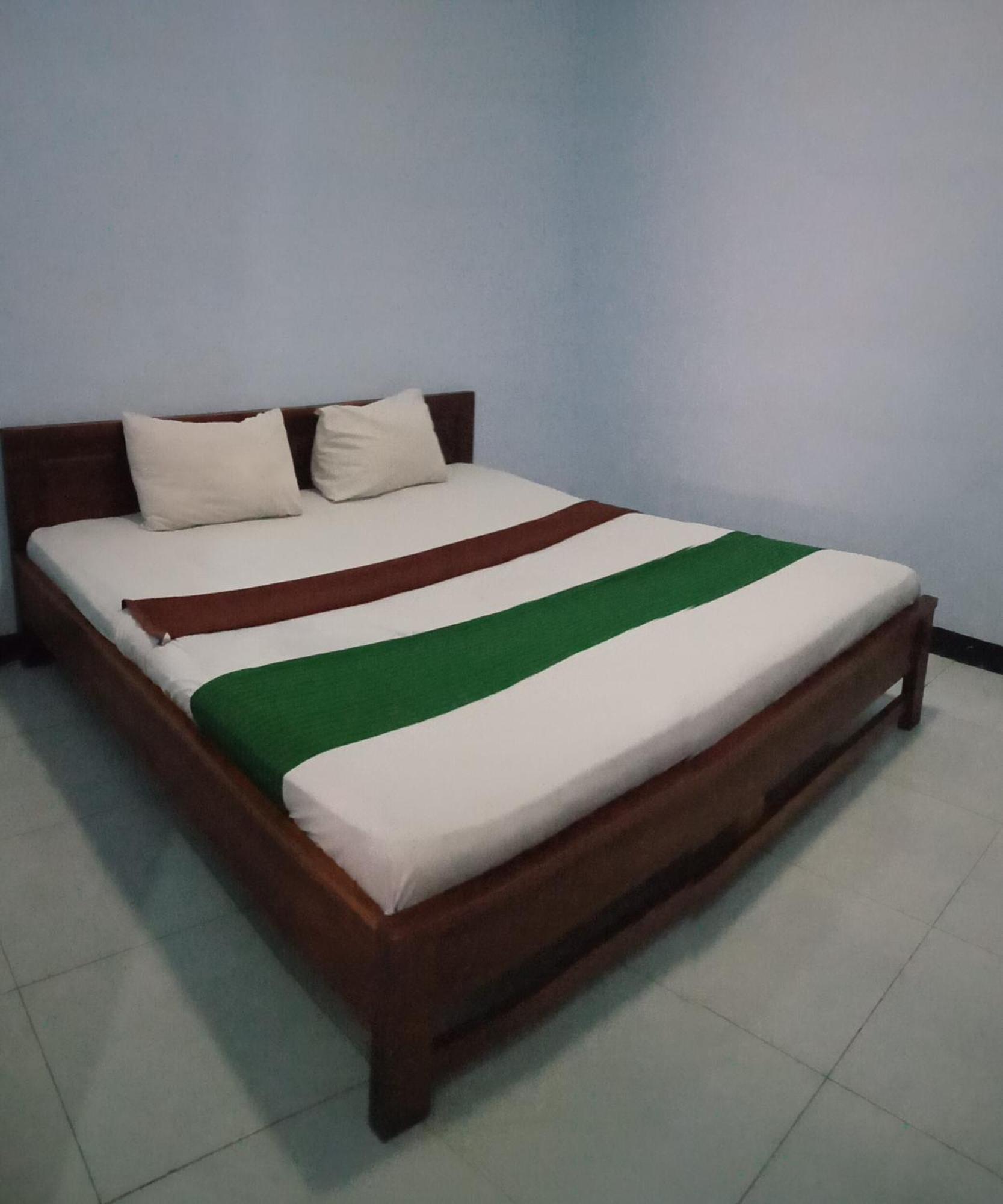 Hotel Ilhami Blitar Εξωτερικό φωτογραφία