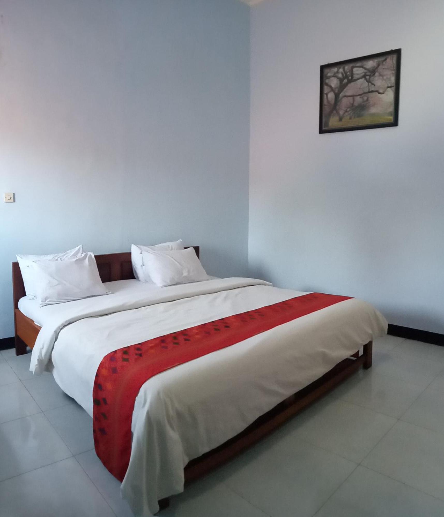 Hotel Ilhami Blitar Εξωτερικό φωτογραφία
